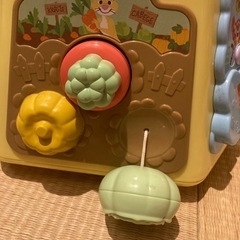 はじめて英語　くまのプーさん　絵本でおしゃべり！ゆびさきに行くいっぱいできたの画像