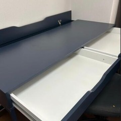 テーブル, 椅子の画像