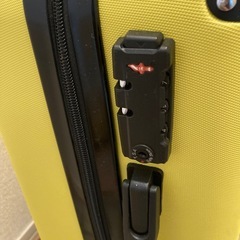 （お譲り先決まりました）スーツケースの画像