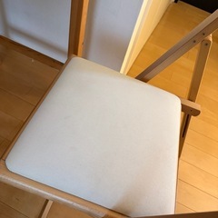 【無印良品】　折りたたみテーブルと椅子のセットの画像