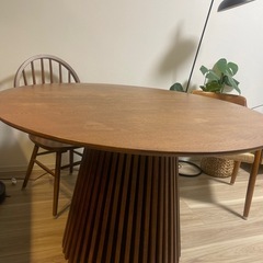 ダイニングテーブル&チェア セットの画像