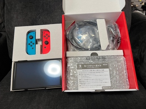 新古品　Nintendo Switch 有機EL ネオン