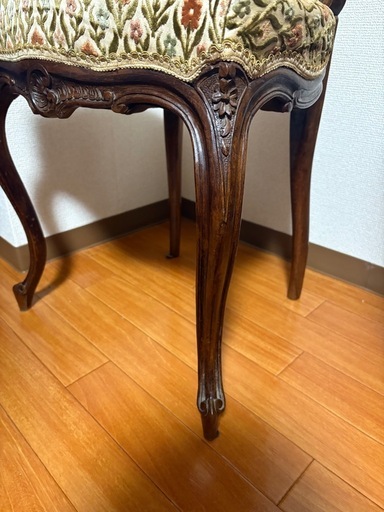 アンティークチェア　猫脚　花柄