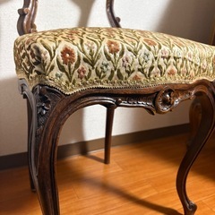 アンティークチェア　猫脚　花柄の画像