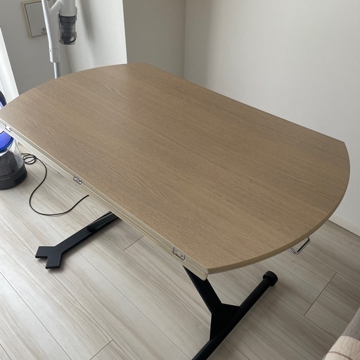 円形テーブル　昇降式　折り畳み可能