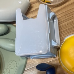 ベビー　エプロン　赤ちゃん　お皿　マグ　の画像