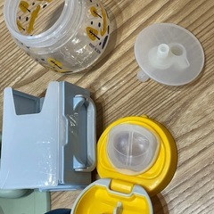 ベビー　エプロン　赤ちゃん　お皿　マグ　の画像