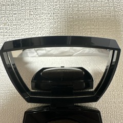 シャネル CHANEL コンパクトミラー ダブルCロゴ ベージュ系の画像