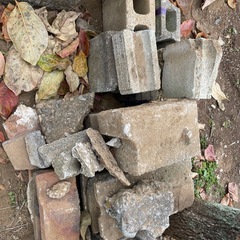 様々な石　コンクリート　鉄骨ありの画像