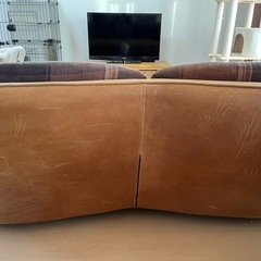 オピアムソファの画像