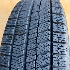 24年製195/65R15スタッドレスタイヤホイール付き　ブリヂストンの画像