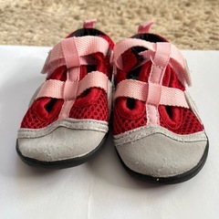 【13.0】メッシュサンダル　水遊び　の画像