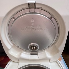 炊飯器 3合炊き　TOSHIBA RC-5SHの画像
