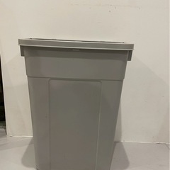 45Lゴミ箱（リス ベルク 45D）の画像