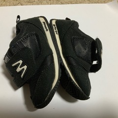 【14.0】スニーカー 黒　の画像