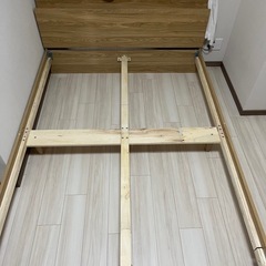 ダブルベッド コンセント付き 軋み、キズ、汚れあり の画像