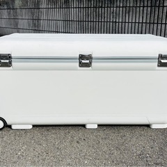 大型クーラーボックス 釣り アウトドア タイヤ付き ラムセス 100L 鰤 鮪 の画像