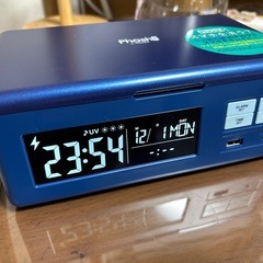 新品のワイヤレス充電➕スマホUV
消毒➕置き時計の画像