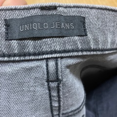 UNIQLOジーンズの画像