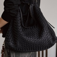 COW LEATHER MESH BAGの画像