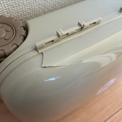 3COINS キッズ キャリーケース 軽量プラスチック製 割れありの画像