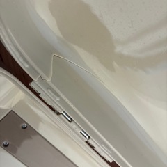 3COINS キッズ キャリーケース 軽量プラスチック製 割れありの画像