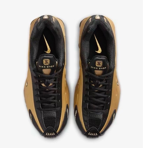 ナイキ ショックス R4 ゴールド ブラック 27.5cm 新品