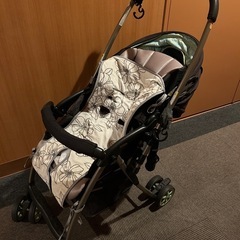 アップリカ　ベビーカー　の画像
