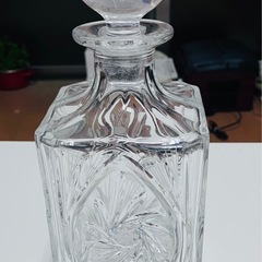 カットガラスデキャンタの画像