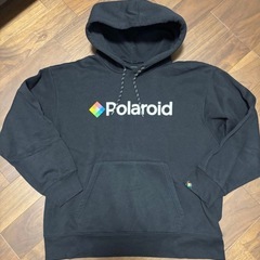 【L】GU polaroid/ポラロイドコラボ　プルオーバー　パーカー　黒の画像