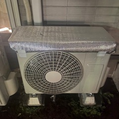 アイリスオーヤマ エアコン IHF-2201S 本体と室外機セットの画像