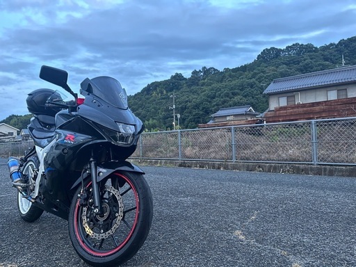 バイク gsxr125