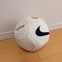 NIKE サッカーボールの画像