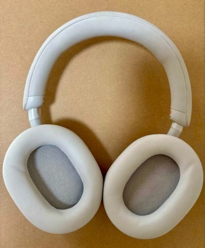 【美品・保証あり】SONY ヘッドホン WH-1000XM5 プラチナシルバー