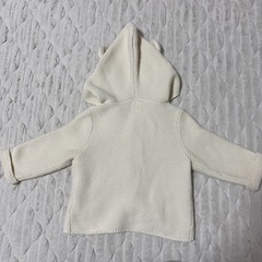 baby GAP ホワイト　カーディガン　80サイズの画像