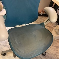 ハーマンミラー　ミラ2チェア　の画像