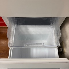 【超美品】シャープ製ノンフロン冷凍冷蔵庫 SJ-15E8-KWの画像