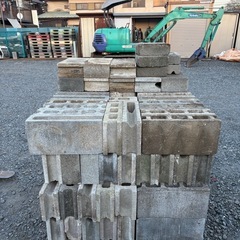 ガーデニング　ブロック　ひとパレット全部の画像