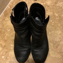 【あげます】ブーツ 黒 23.5cmの画像