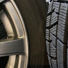 【175/65R15】バリ山スタッドレス付きFANGアルミホイール4本セットの画像