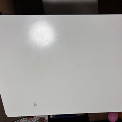 ダイニングテーブルの画像