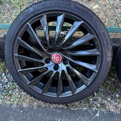 アルファロメオ　ジュリエッタ　純正ホイールとスタッドレスの画像