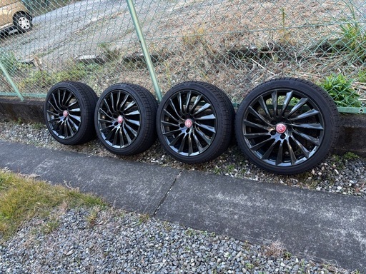 アルファロメオ　ジュリエッタ　純正ホイールとブリザック