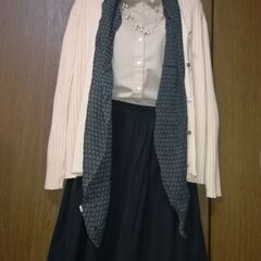 カーディガン　ベージュの画像