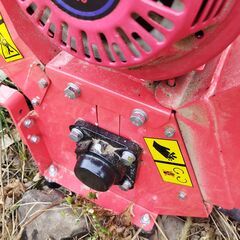 組立済！　お試し可！　強力エンジン式ウッドチッパー　7.5馬力　ロータリドラム式　竹粉砕にジャストサイズ！　トラック荷台に固定も可の画像