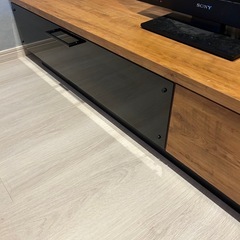 テレビボードの画像