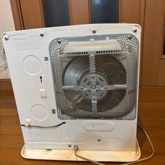 石油ファンヒーターの画像