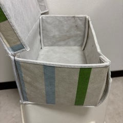 【決定しました】ストライプの物入れの画像
