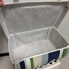 【決定しました】ストライプの物入れの画像