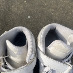 スニーカーの画像